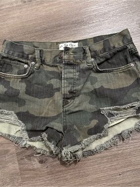 We the Free Camo Distressed Denim Shorts - Olive Camo